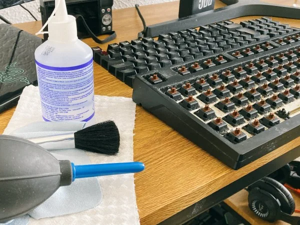 cooling pad keyboard cleaning workflow steps