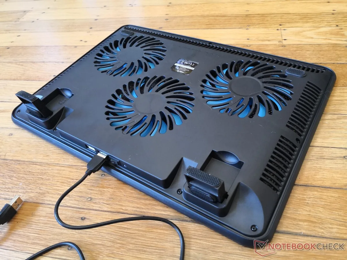 How to Check Laptop Intake Vent & Cooling Pad Fans Alignment 5 how to measure laptop intake vent alignment with cooling pad fans