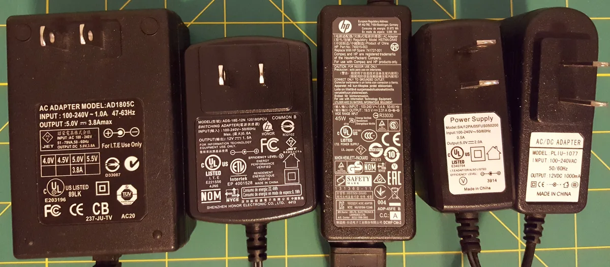 laptop charger output spec label