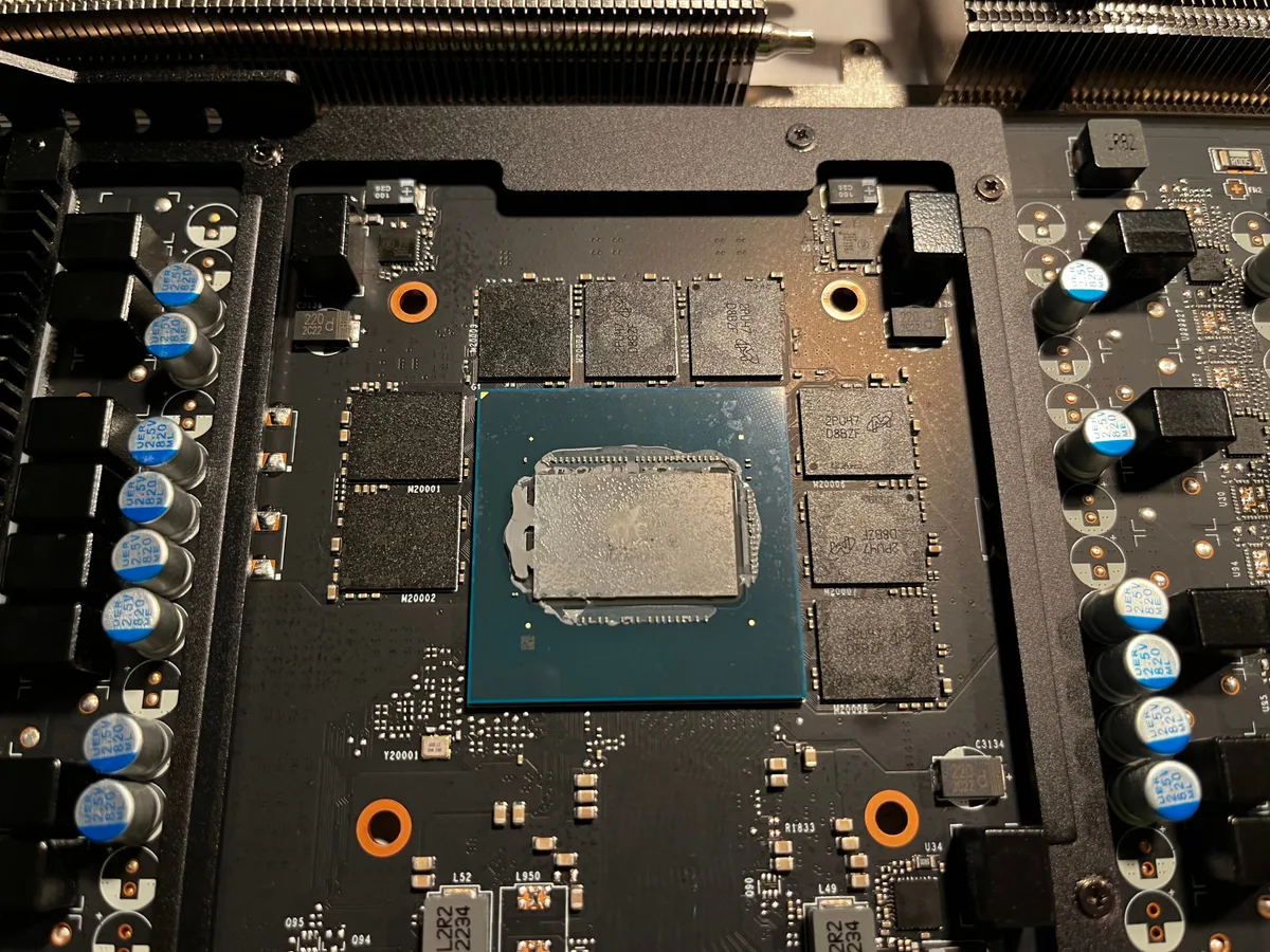 PTM7950 laptop repaste application