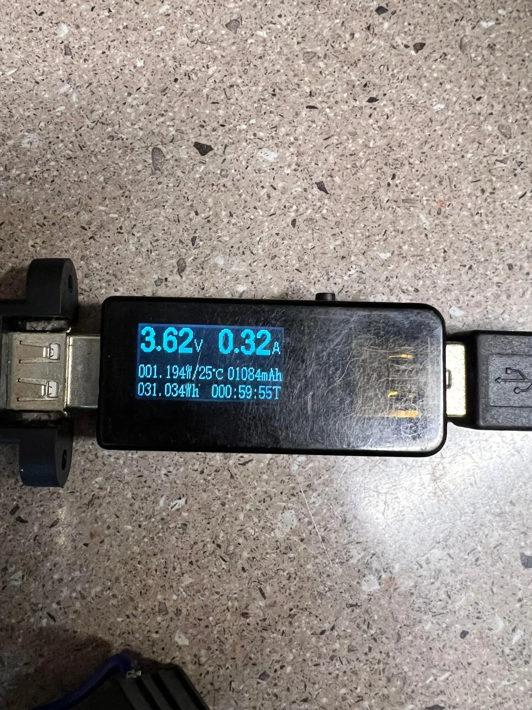 USB power meter capped charging wattage error