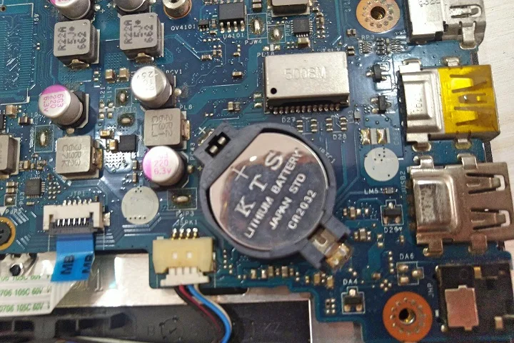 why does laptop clock time reset on startup cmos battery dea mt8dh76y