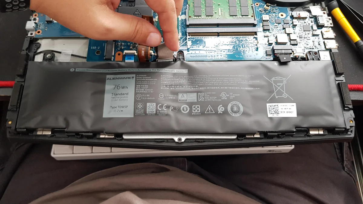 why is my replacement laptop battery expanding after 6 month mt8budnv